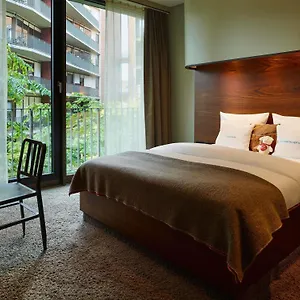 Hotel 25hours Hafencity, Amburgo